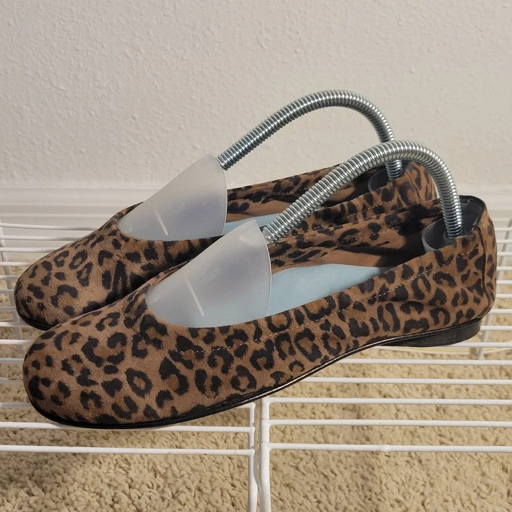 Cordani Linea Blu Suede Leopard Cheetah Ballet Flats Slip On Womens 7